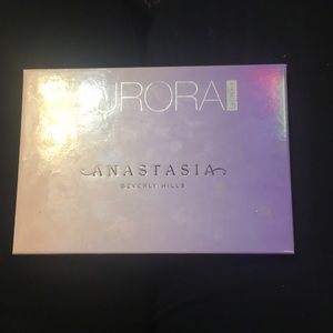 Anastasia Beverly Hills Aurora Glow Kit